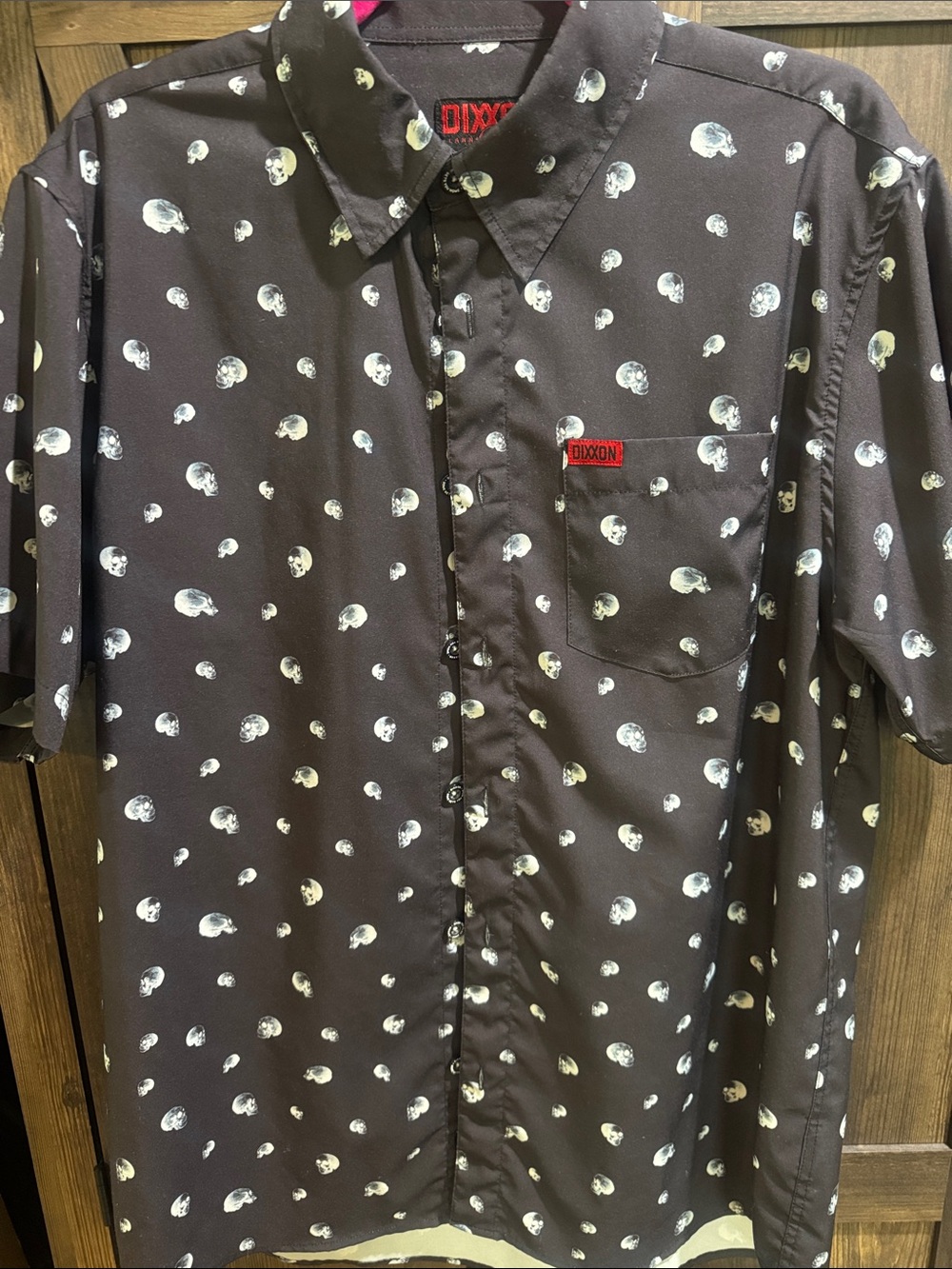 DIXXON Black Short-Sleeve Button-Up Shirt with White Skull Print